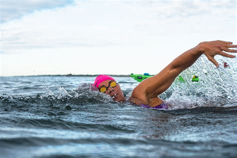 ebisel|Elizabeth Beisel Is First Woman to Finish Historic。